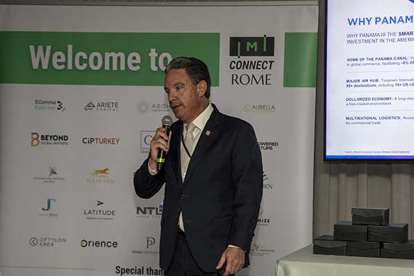 Panamá promueve su programa de Inversionista Calificado en evento global en Roma