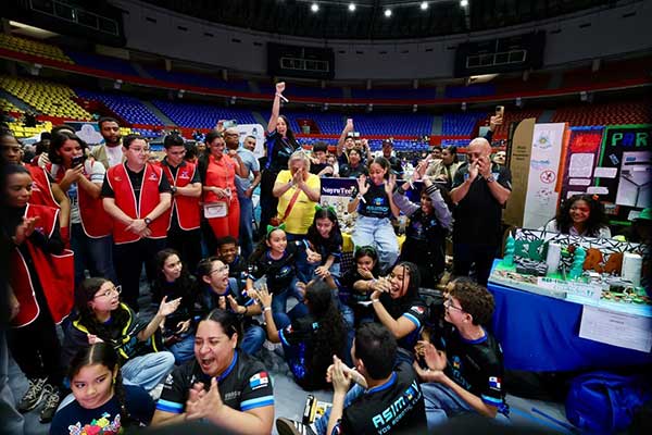 Panamá tiene sus 8 equipos para la Olimpiada Mundial de Robótica 2025