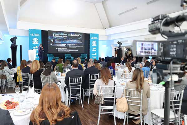 Senacyt presenta avances de la Estrategia Nacional de la Inteligencia Artificial en el país