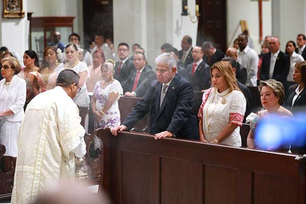 Gobierno participa en Te Deum de fiestas patrias