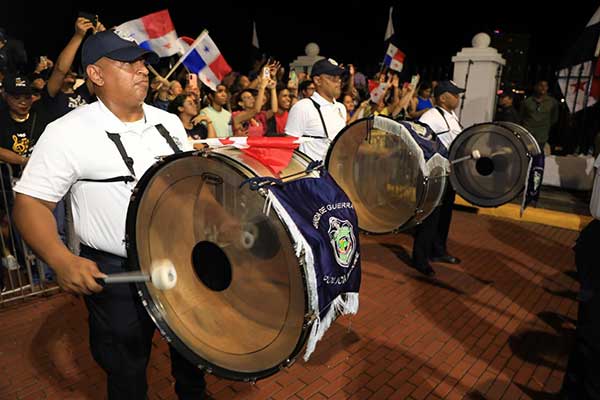 Investigación encuentra origen de las dianas panameñas y de primeros desfiles patrios con participación de bandas escolares
