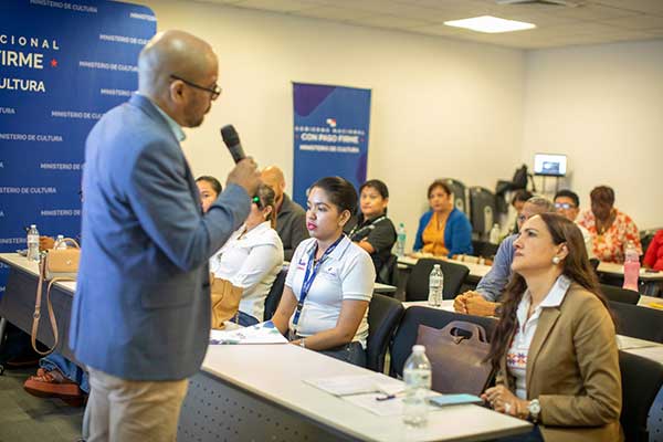 Ministerio de Cultura impulsa elaboración de políticas públicas con enfoque participativo