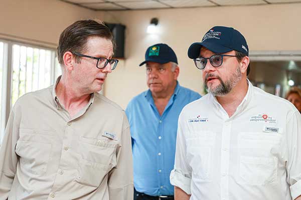 Moltó anuncia reunión interinstitucional con Chiquita Panamá para fortalecer reactivación bananera