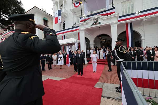Mulino inicia actos protocolares del 3 de noviembre, celebrando 122 años de la separación de Panamá de Colombia