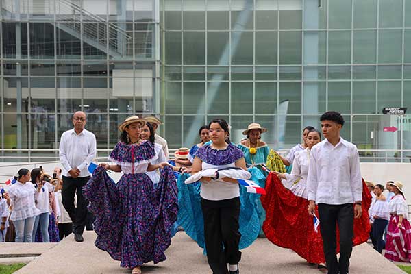 Panamá celebra su identidad: arte, cultura y desfiles patrios marcan la primera semana de noviembre