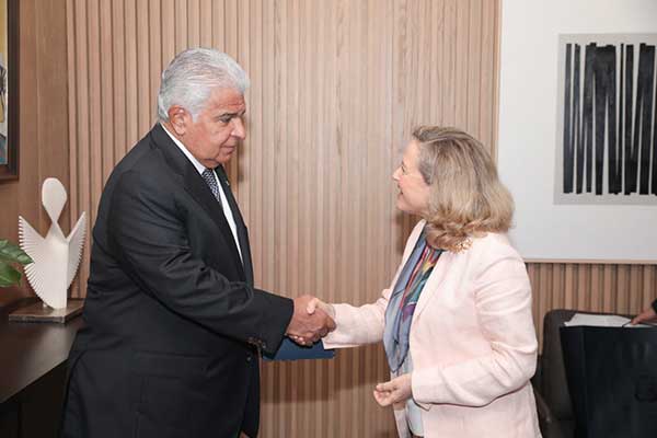 Tras reunión con Mulino, presidenta del Banco Europeo de Inversiones respalda futuro económico de Panamá