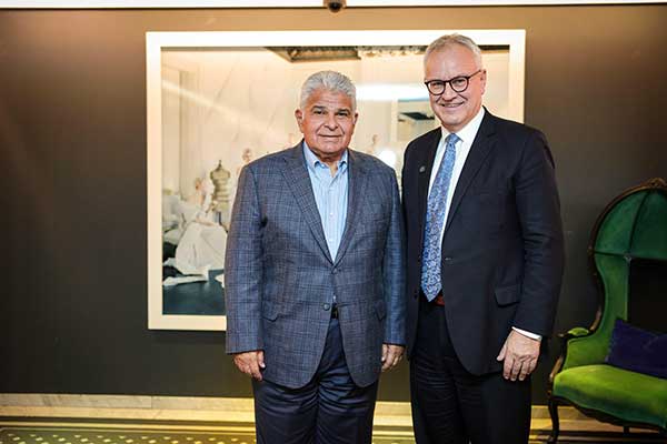 Mulino sostiene encuentro con director del Comité Noruego del Nobel de la Paz 2025