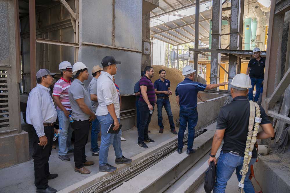 ANALMO apoya jornadas de capacitación sobre técnicas de cubicación de inventarios de arroz