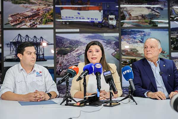 Administración Mulino garantizará operatividad de los puertos de Balboa y Cristóbal, y la estabilidad de sus trabajadores