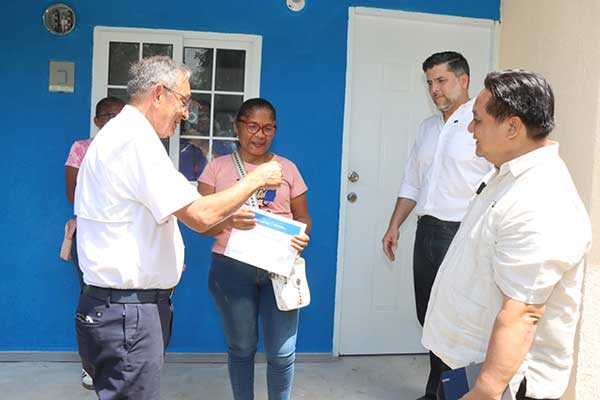Entregan 96 viviendas en La Chorrera y Chame
