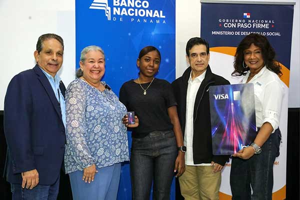 MIDES y Banconal modernizan pagos para jóvenes del programa Padrino Empresario