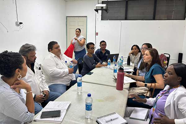 MINSA impulsa en la Región de Salud de Panamá Este citas conjuntas para padres e hijos con VIH