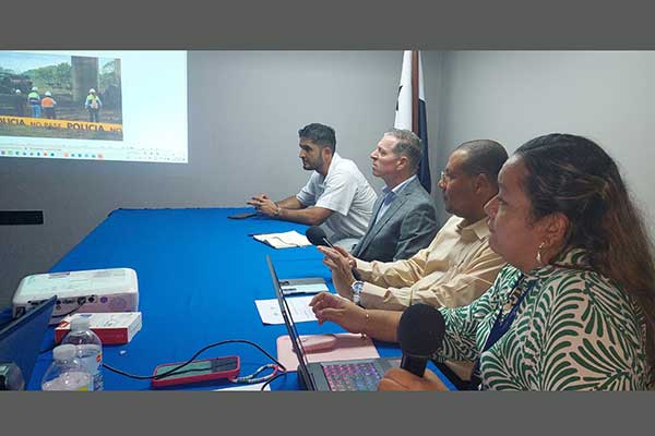 MOP coordina evaluación técnica del Puente de las Américas con especialistas internacionales