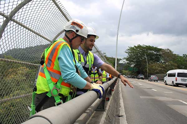 MOP y especialistas del US Army evalúan estructura del Puente de las Américas