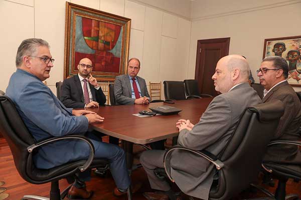 Orillac recibe a representantes del grupo de inversión EQT, uno de los principales en el mundo