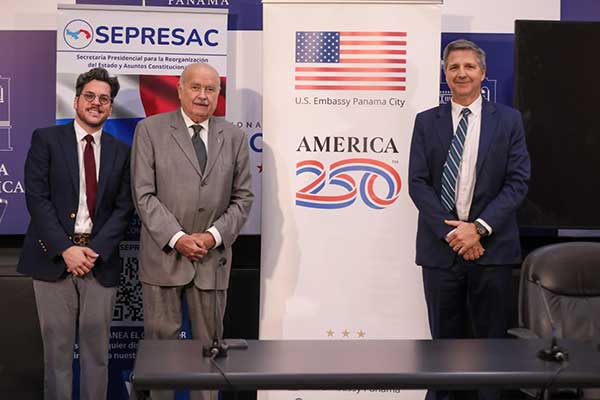 SEPRESAC desarrolla conferencia ‘La Democracia y el Constitucionalismo’ y reitera “urgencia” de una nueva Carta Magna en el país