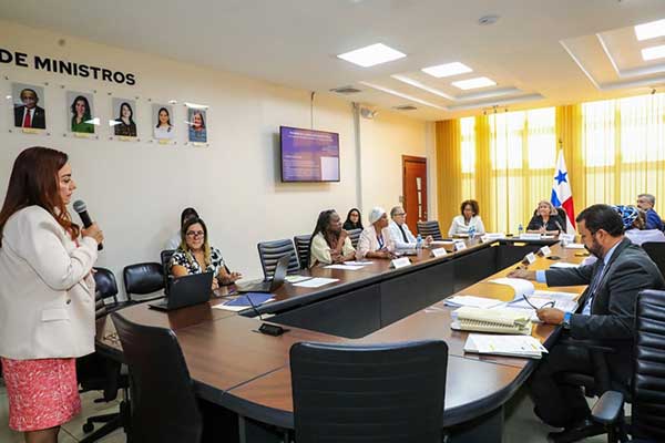 Senadap recibe informe de comisión investigadora y solicita remoción del director Nolis Boris Góndola Solís