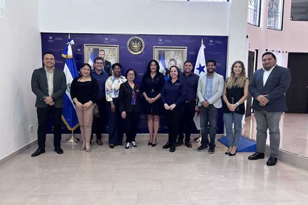 El Salvador fortalece su promoción turística en Panamá con alianza estratégica