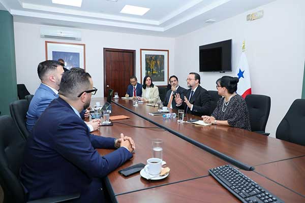 Empresas austriacas evalúan oportunidades de inversión e innovación en Panamá