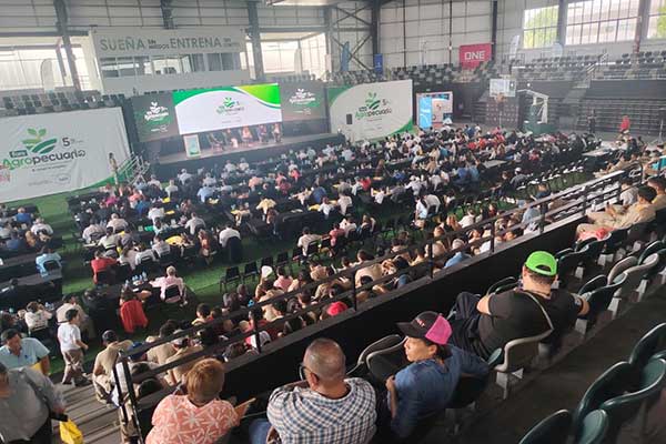 ISA exalta V Foro Agropecuario por su estímulo a la producción local