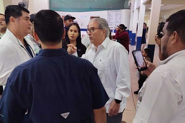 Ministro Boyd Galindo aborda necesidades de la red básica de atención en David