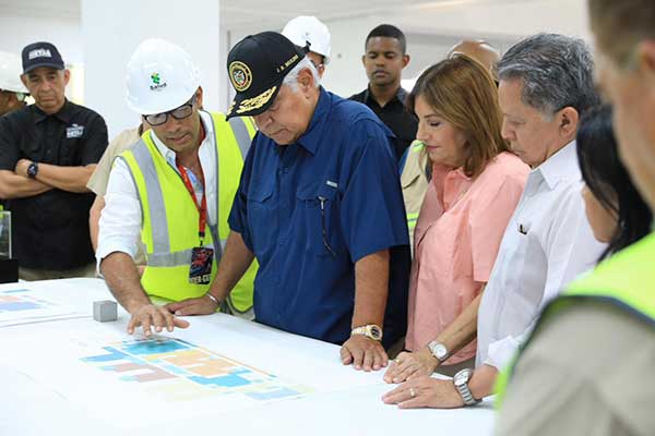 Mulino supervisa avances del nuevo Hospital Aquilino Tejeira, obra clave para fortalecer salud pública en provincias centrales