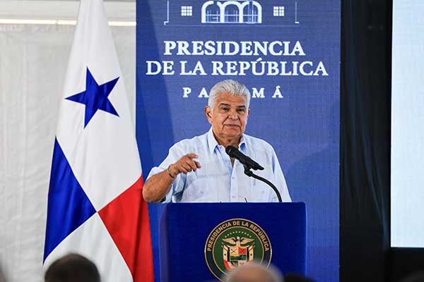 Presidente Mulino afirma que su gobierno no auspicia nombramiento de ‘botellas’