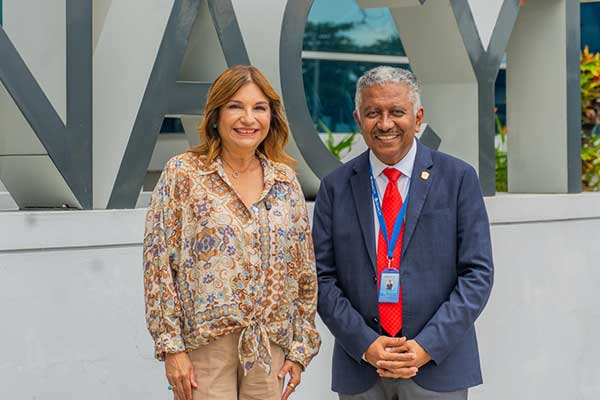 Primera Dama visita la Senacyt e Indicasat para conocer funcionamiento y avances del sistema científico del país
