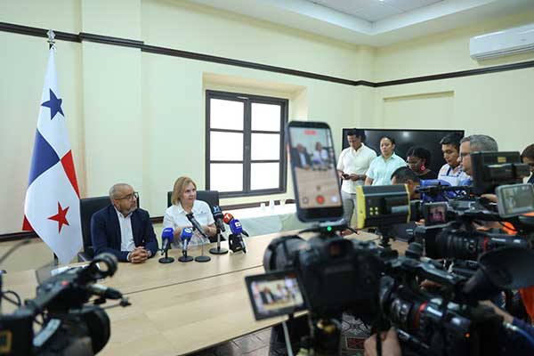 Ministra Montalvo advierte mano fuerte y transformación total del Sistema Penitenciario, tras caso de La Joyita