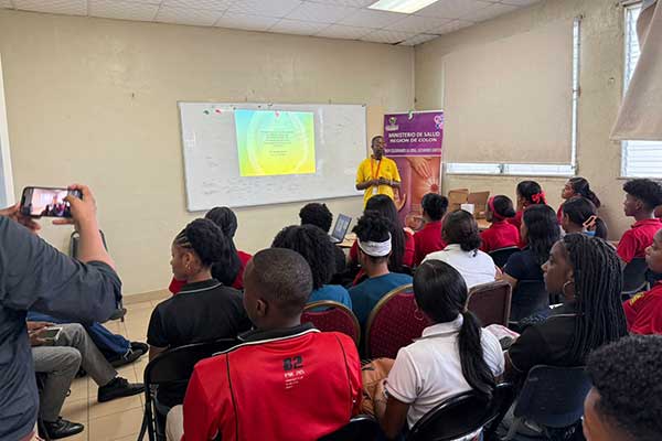 Minsa fortalece promoción de la salud en conversatorio sobre diabetes y prevención del tabaquismo