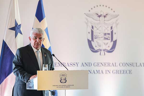 Mulino se reúne con armadores griegos para impulsar ventajas que ofrece el Registro de Naves de Panamá