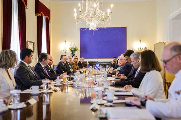 Mulino y Presidente de Grecia se unen en favor del comercio mundial