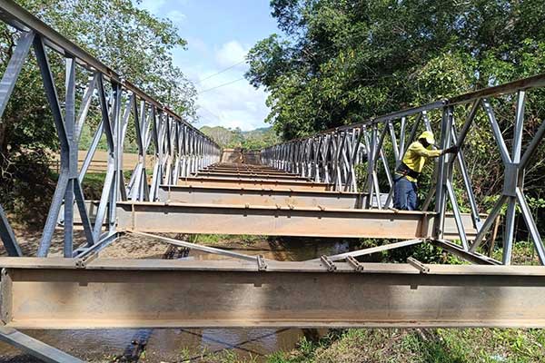 Puente sobre el río Grande alcanza 70 % de avance tras lanzamiento de estructura