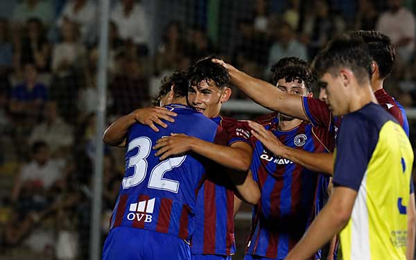“Juancho” Moltó marca su primer gol con el CD Extremadura