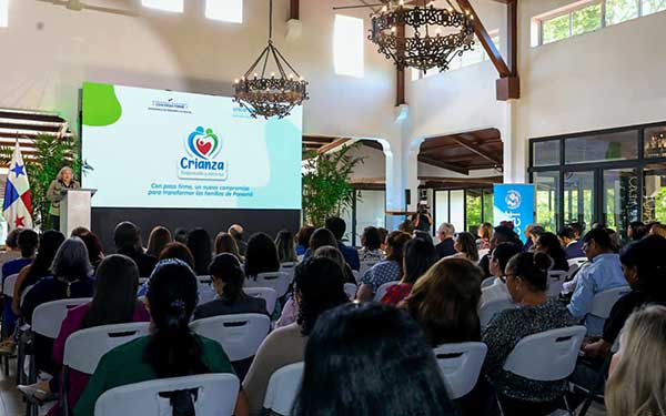 MIDES y UNICEF lanzan Crianza Responsable y Amorosa, programa innovador para promover disciplina libre de violencia