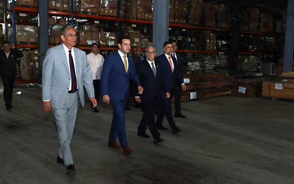 Estados Unidos dona equipos para atender contingencias en Panamá