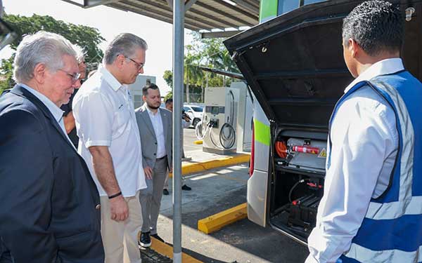 Orillac realiza recorrido inaugural de nueva ruta de Metrobus con unidades 100% eléctricas