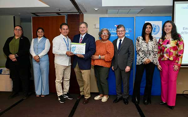 Senacyt es distinguida por quinto año consecutivo por su gestión para reducir la huella de carbono