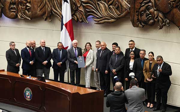Aprueban en tercer debate proyecto de ley que reconfigura circuitos electorales
