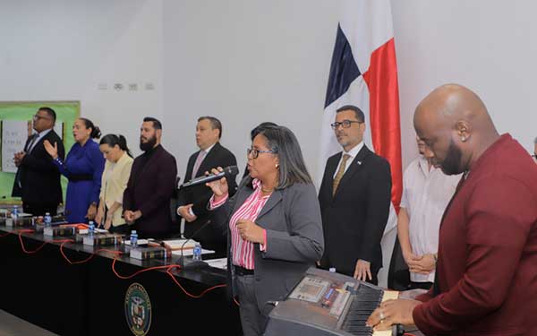 Asamblea Nacional clausura mes de las sagradas escrituras