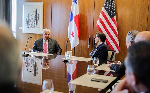 Crecimiento de Panamá y su sólida plataforma logística destacan en reunión del presidente Mulino con CEO del Grupo Citi