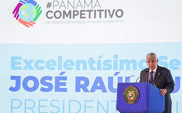 Mulino destaca los pasos firmes que Panamá está tomando hacia el fortalecimiento de su competitividad