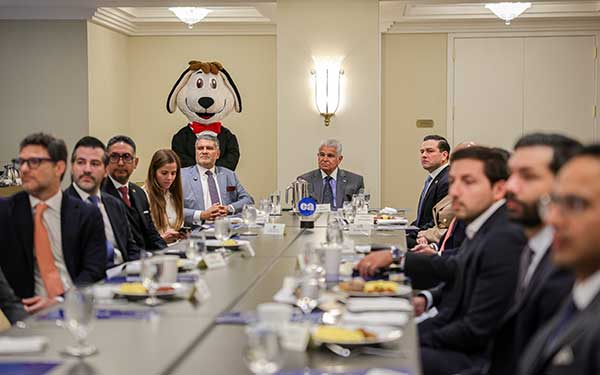 Mulino y Caja de Ahorros invitan a gigantes de la banca internacional a financiar proyectos en Panamá, tras encuentro en Nueva York