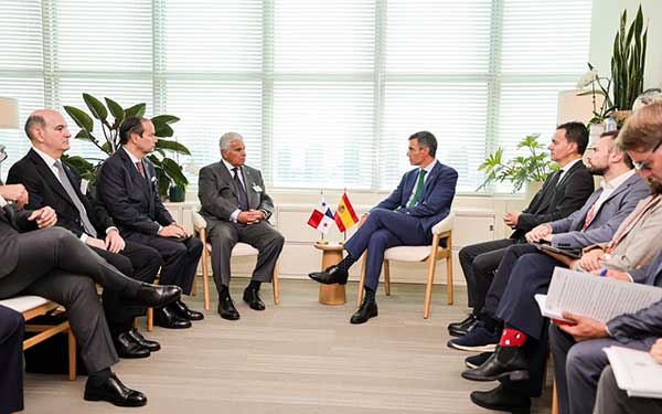 Presidente de España reitera importancia de Panamá en el bloque de Iberoamérica tras reunión con Mulino