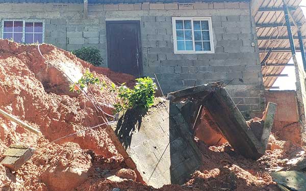 Equipo del Miviot evaluó seis viviendas afectadas por el sismo y fuertes lluvias en Panamá Este y Rio Abajo