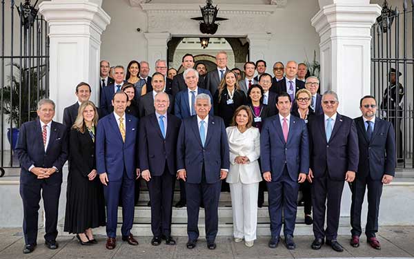 Foro Económico Mundial reconoce liderazgo de Mulino y pone a Panamá como próximo ‘hub’ multienergético, logístico, digital y financiero de la región