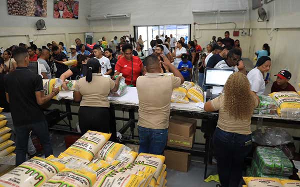 IMA mantendrá producción de bolsas de alimentos para damnificados y la operación de sus 17 tiendas