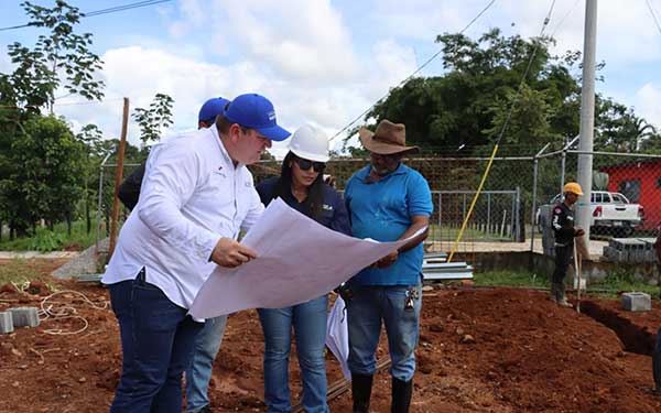 Inicia reconstrucción de 7 viviendas en Las Matas, Barriada Silimín y San Félix Centro