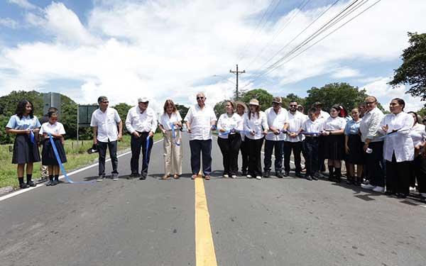 Mulino entrega carreteras de Alanje y La Nobleza–Playa La Barqueta que impulsarán turismo, comercio y agro en Chiriquí
