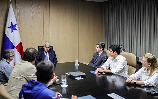 Mulino recibe a ingenieros venezolanos que ayudarán con reconstrucción en zonas afectadas por sismo del 9 de octubre
